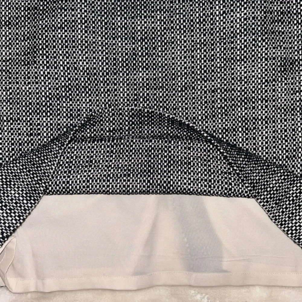 LOFT black/white tweed pencil skirt - sz 8 - Picture 4 of 8